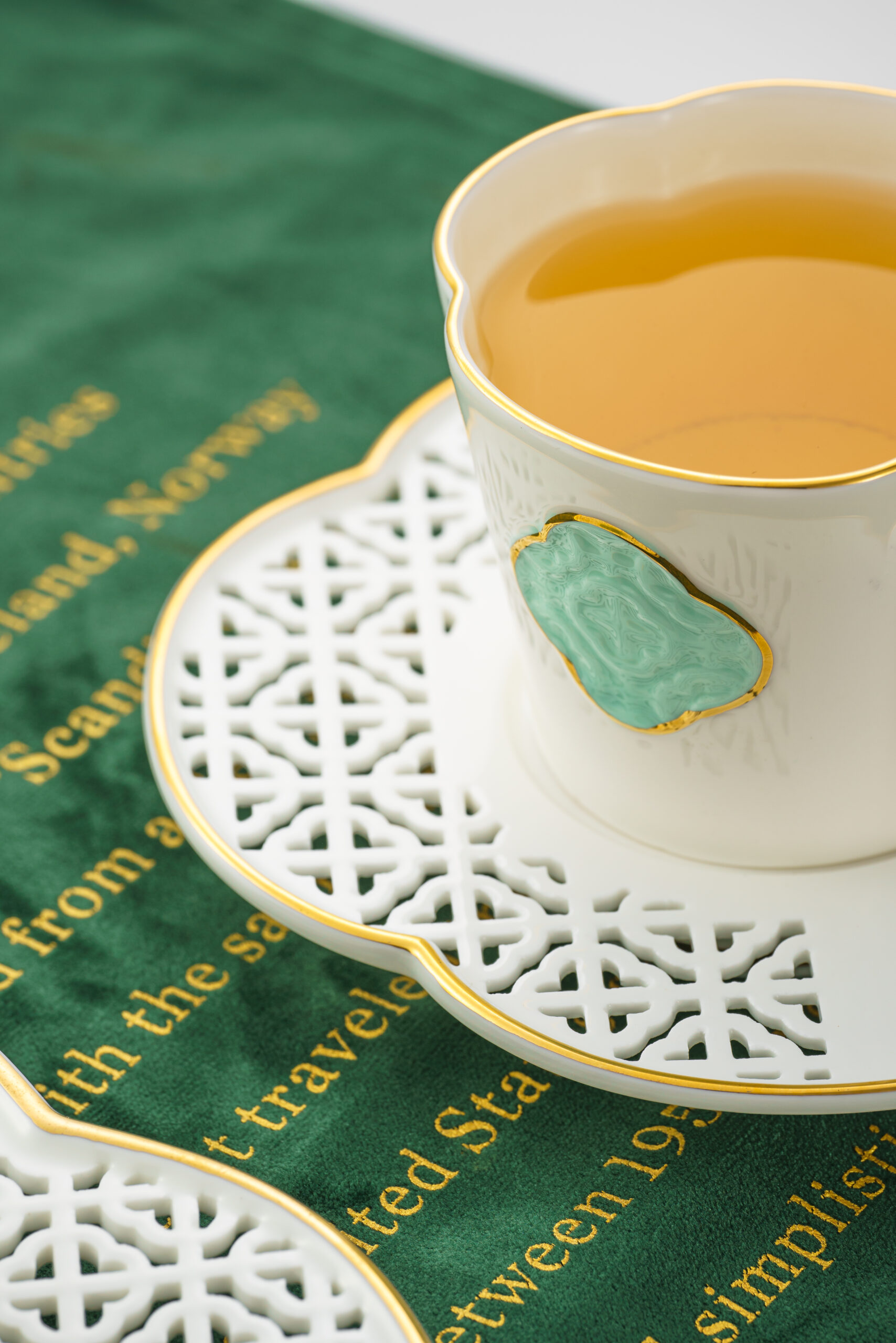 Zishi·Memories of Jiangnan Fine Bone China Afternoon Tea Gift Set – 1 Teapot + 4 Cups & Saucers + 4 Dessert Plates, Elegant Floral Lace & Landscape Design, Inspired by Classical Chinese Aesthetics, Lightweight Yet Durable, Ideal for Luxury Gift, Bridal Shower, Hostess Present, Home Dining & Tea Party - Image 9