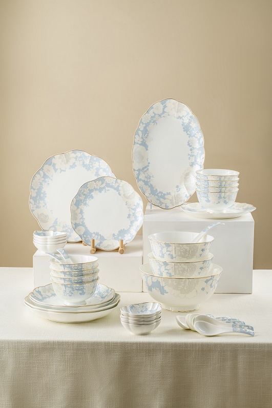 Luxury Blue Tone Bone China Dinnerware Set 36Pcs - 8-Person Service with Hand-Painted Elegance | Premium Gift Boxed in Leather Case, High-End Tableware Collection for Weddings, Corporate Gifting & Holiday Present (Zi Shi Collection)