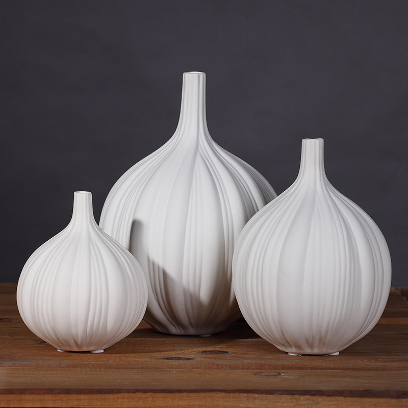 Curated Silhouettes Vase Set: White Ceramic Garlic Bud Vases for Modern Serene Interiors - Image 3